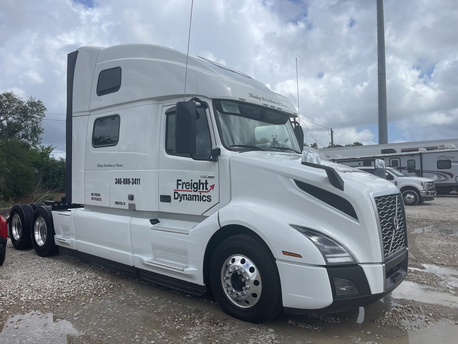 Freight Dynamics Volvo VNL tractor